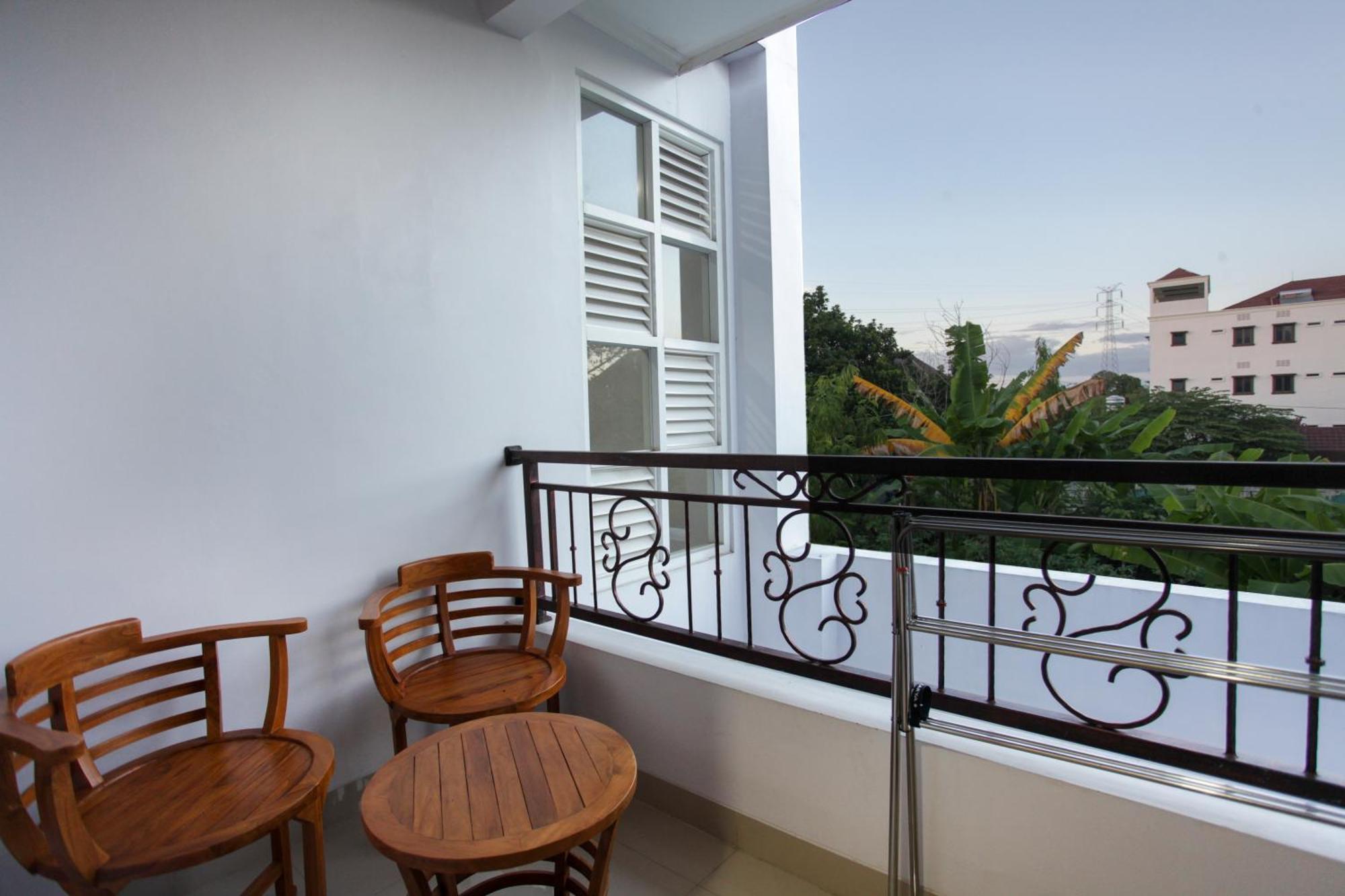 Banua Raya Homestay Yogyakarta Exterior photo